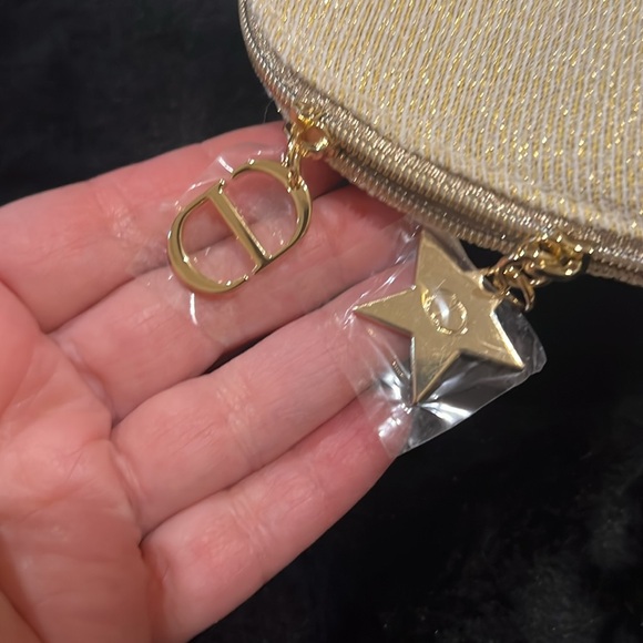 Dior Gold Women's Cosmetic Bag - Picture 5 of 7